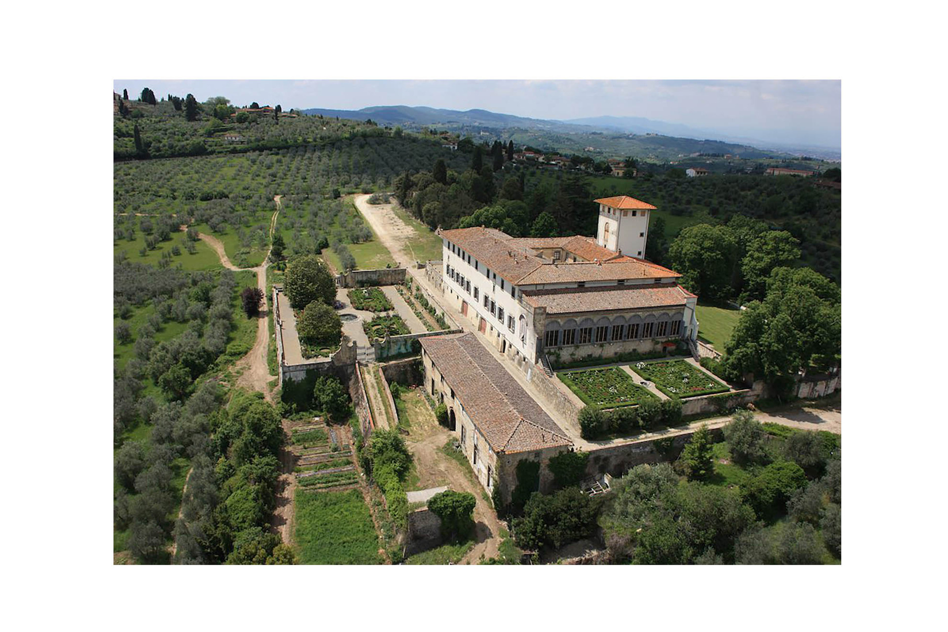 Villa Corsini-Mezzomonte-Florence-wedding photographer-scottish.jpg